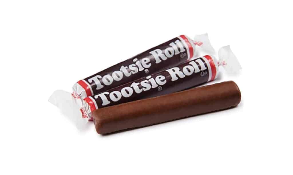 The dangers of Tootsie Rolls for dogs: what you need to know